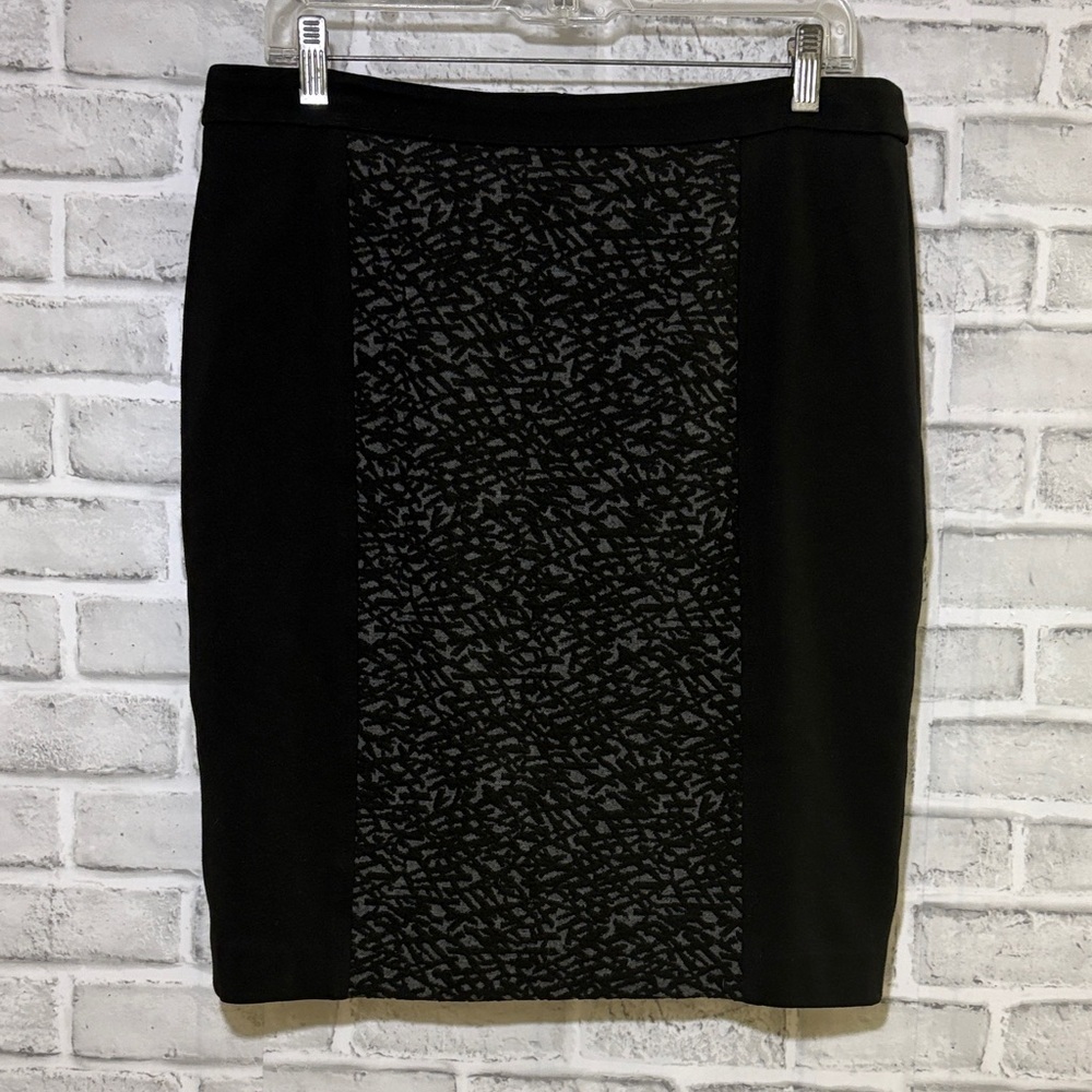 Laura Petite Black and Gray Patterned Pencil Skirt, size 10